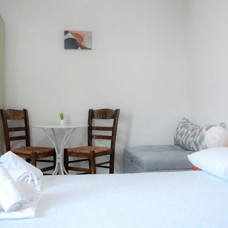 Boho Center Studio Apartment เกราโมตี ภายนอก รูปภาพ